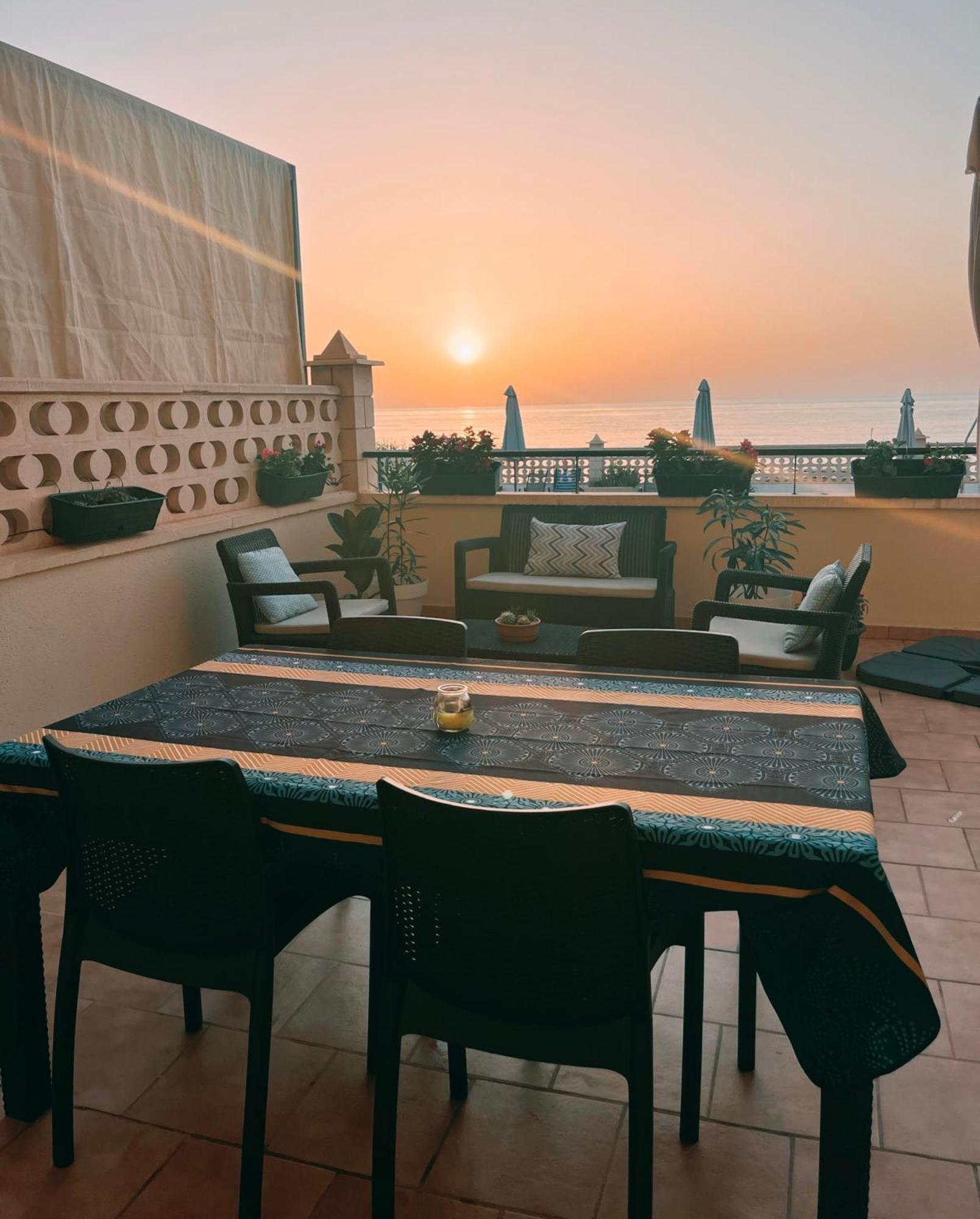 Apartamentos El Calon Playa Куевас дел Алмансора Екстериор снимка
