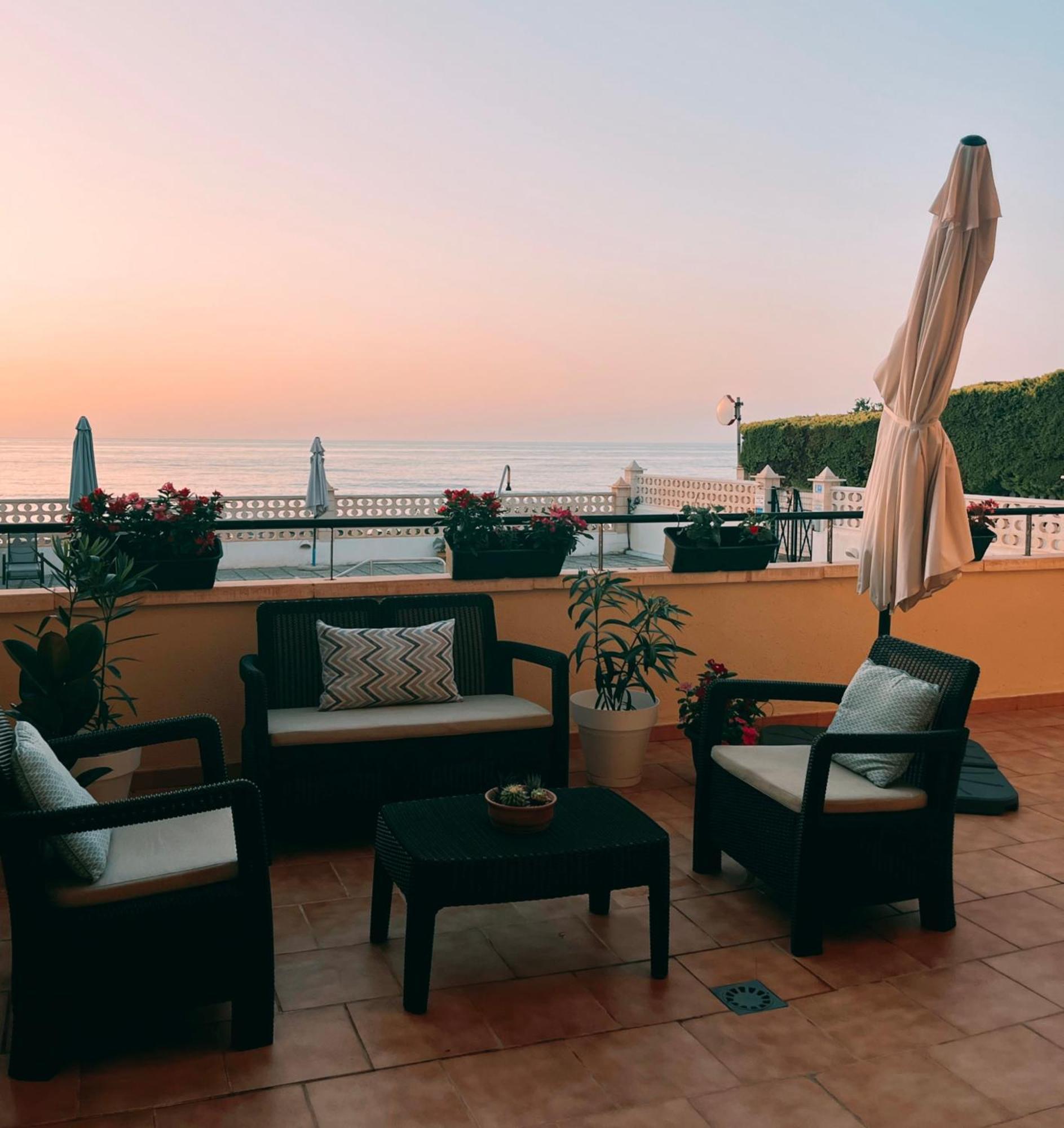 Apartamentos El Calon Playa Куевас дел Алмансора Екстериор снимка